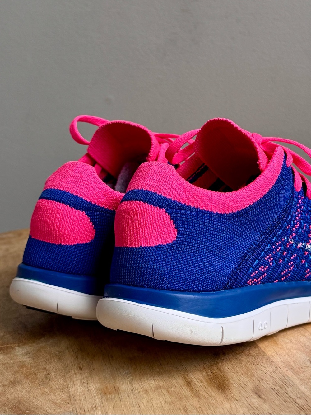 Nike Free 4.0 Flyknit Women's Size 9 Pink Blue Running Shoes 631050-600 - Picture 6 of 10